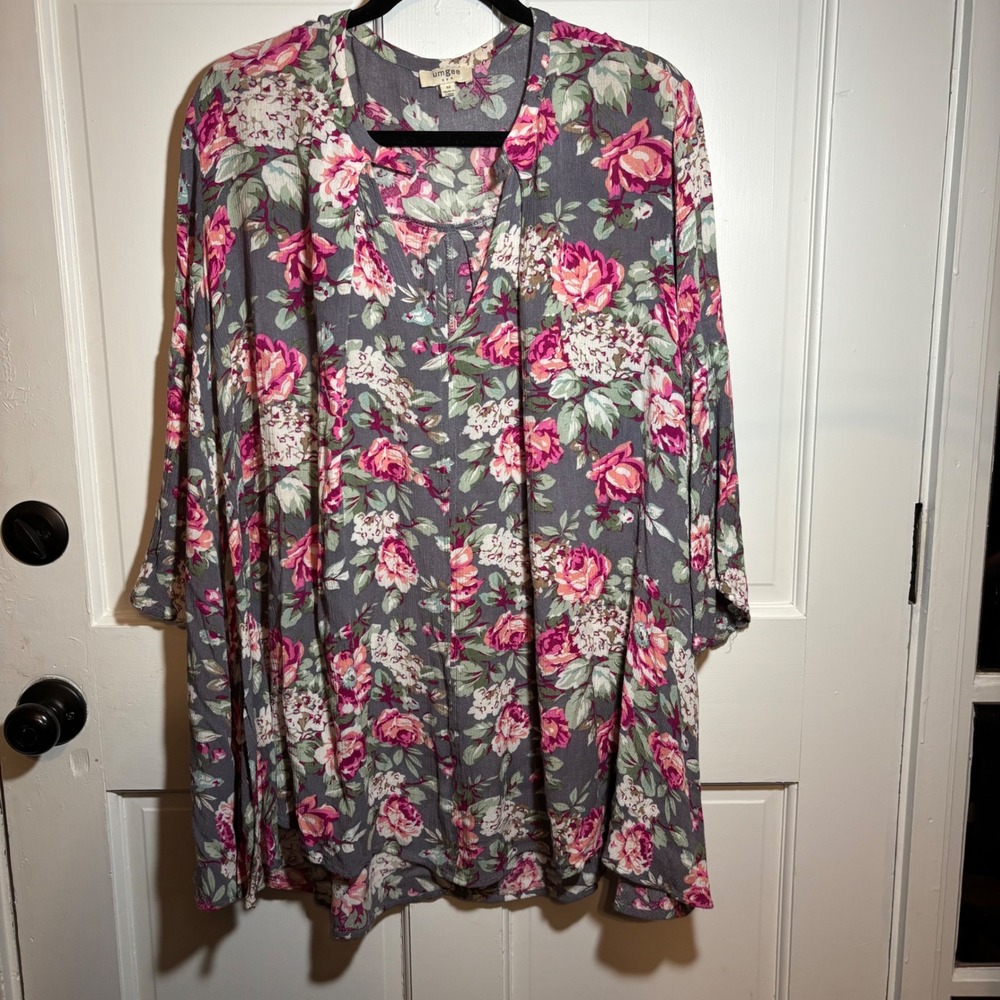 Umgee USA Floral Tunic/dress blouse Gray‎ Pink Rose Split V-Neck Boho Womens Med